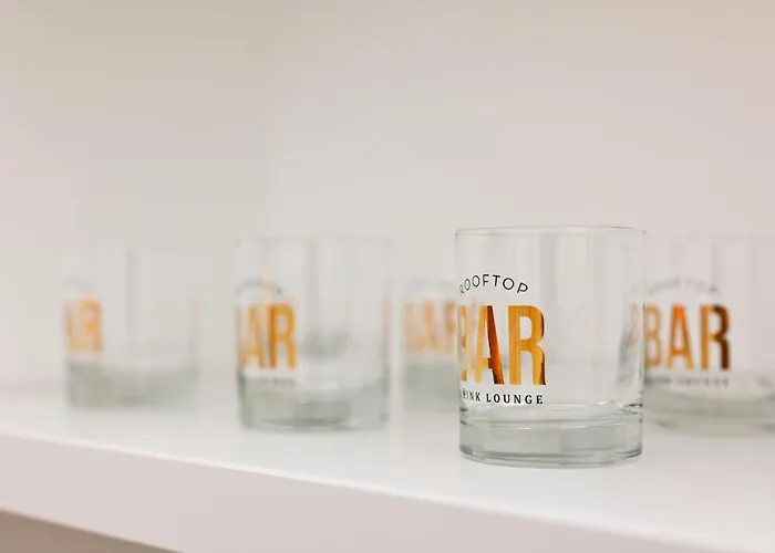 First Floor בארי